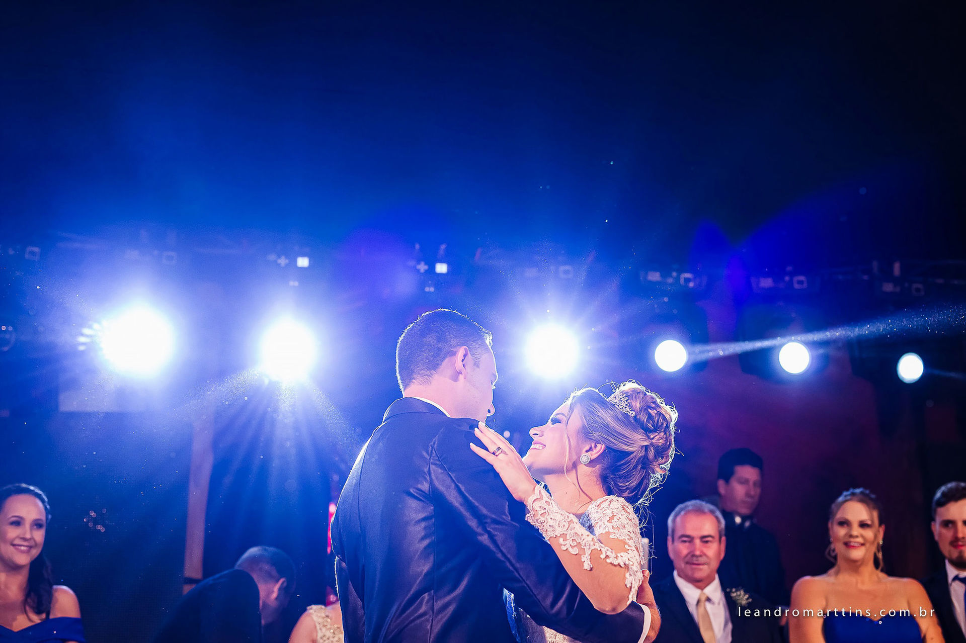 Casamento Júlia e João Paulo no espaço Santa Felicidade Eventos