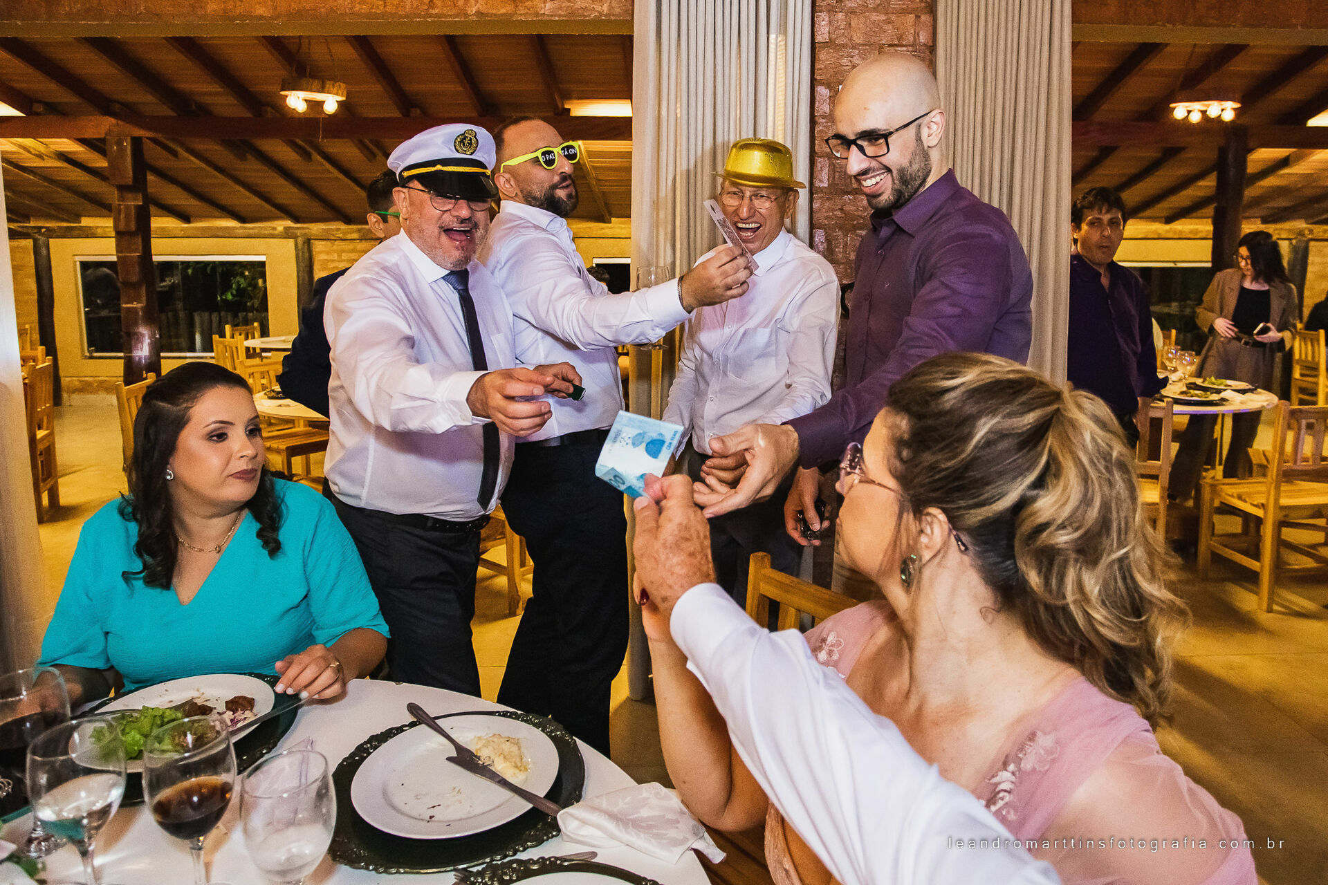 Casamento Lara e Bruno no espaço Estância Ouro Branco