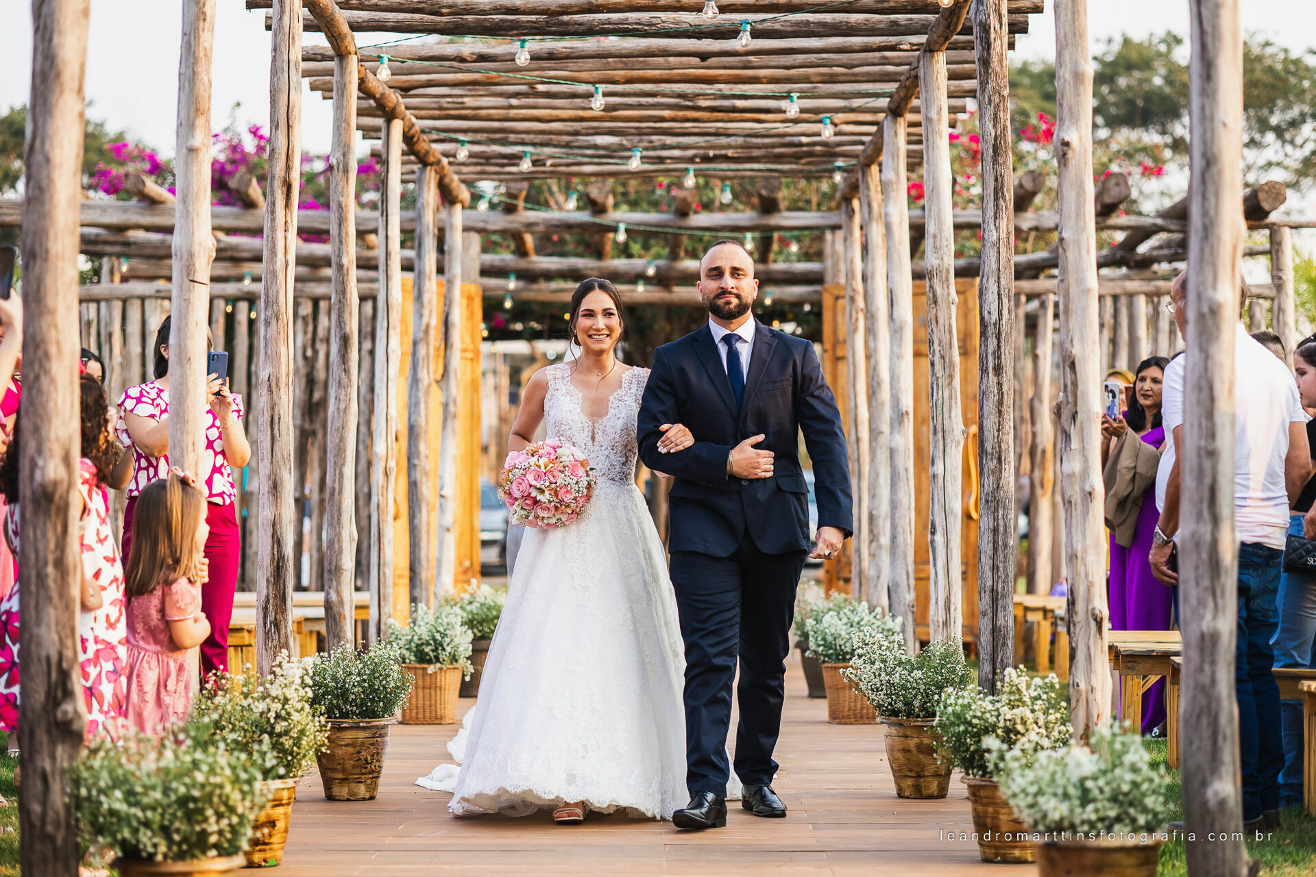 Casamento Lara e Bruno no espaço Estância Ouro Branco