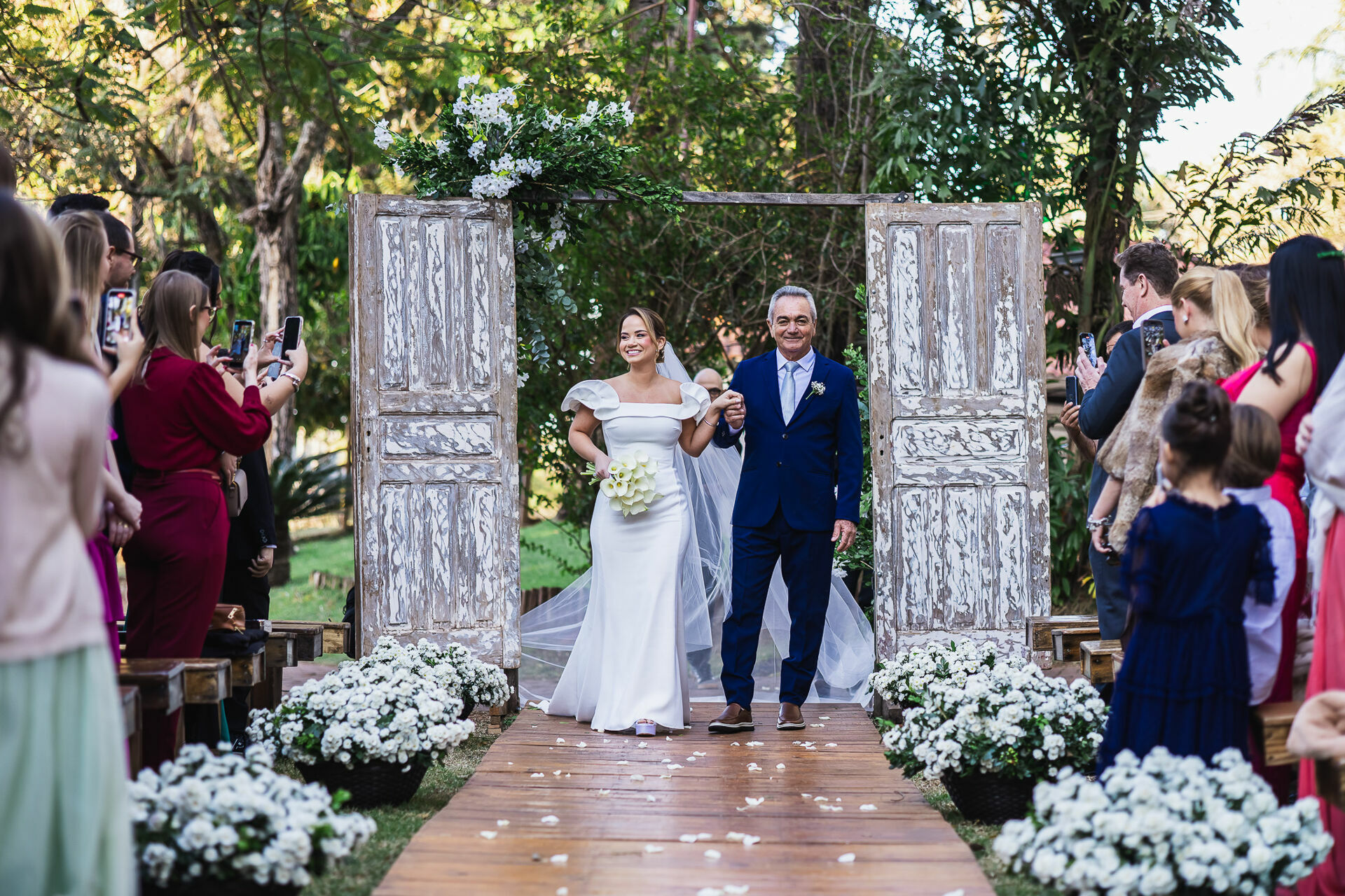 Casamento Lara e Caio no espaço Rancho Santa Fé
